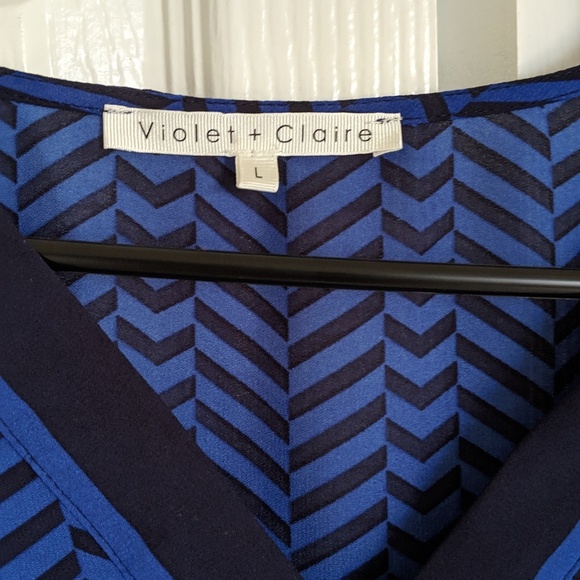 Violet and Claire Chevron blouse - Picture 3 of 4